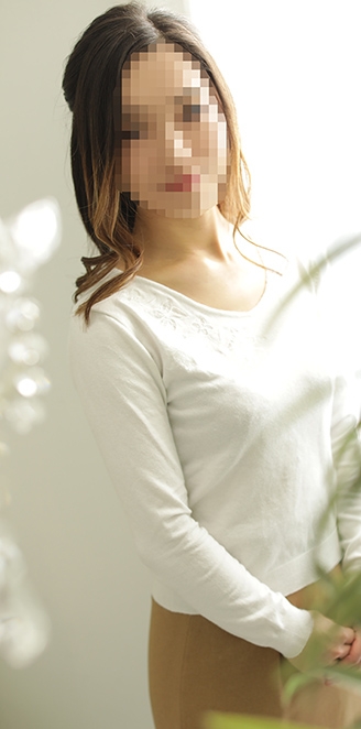 鶴岡 ひな(31)